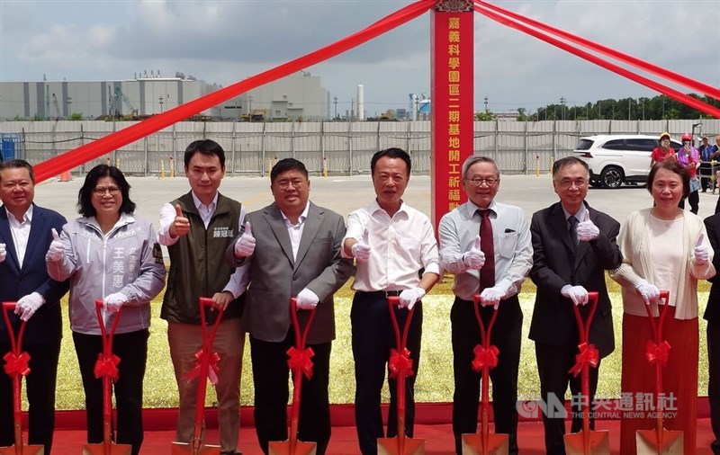 National Science and Technology Council head Wu Cheng-wen (third right) participates at the groundbreaking ceremony for the Chiayi Science Park Phase II. CNA photo July 12, 2026