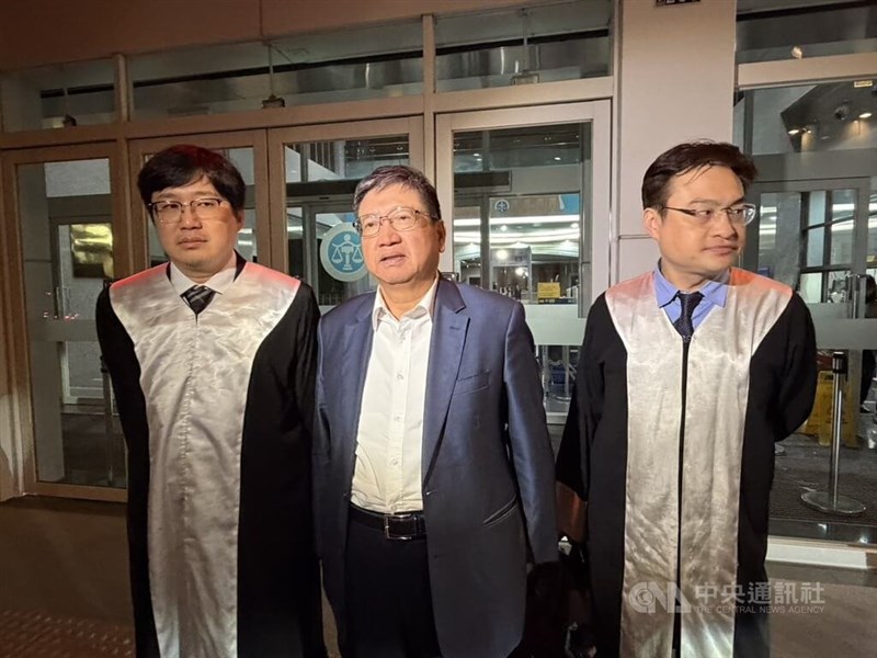 Hsinchu County Magistrate Yang Wen-ke (center). CNA file photo