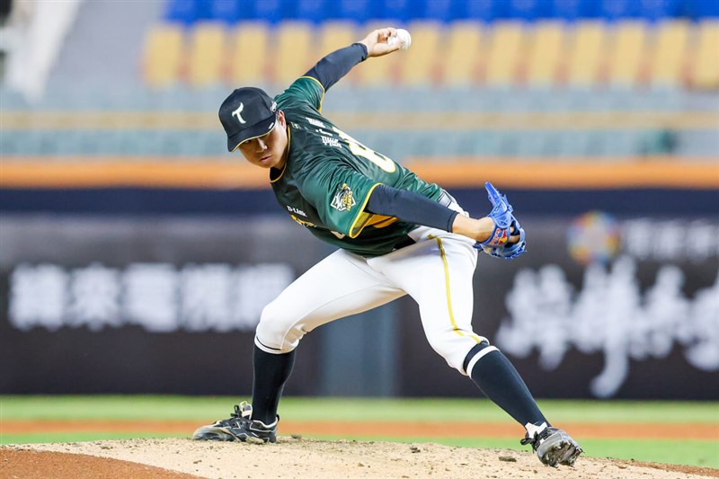 TSG Hawks starter Huang Tzu-peng. Photo courtesy of TSG Hawks