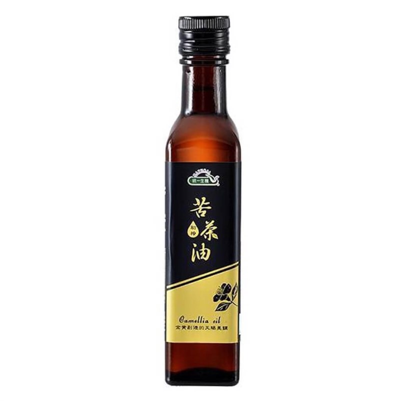 A bottle of Uni-President Organics camellia oil, sourced from manufacturer Aconpure Green Technology Inc. Photo courtesy of New Taipei Department of Health
