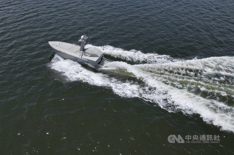 A Thunder Tiger SeaShark 600 unmanned surface vessel takes part in a demonstration at Dapeng Bay in Pingtung County on Wednesday. CNA photo July 29, 2026