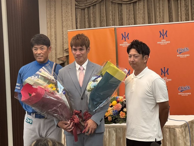 Photo taken from the X account of Oisix Niigata Albirex Baseball Club