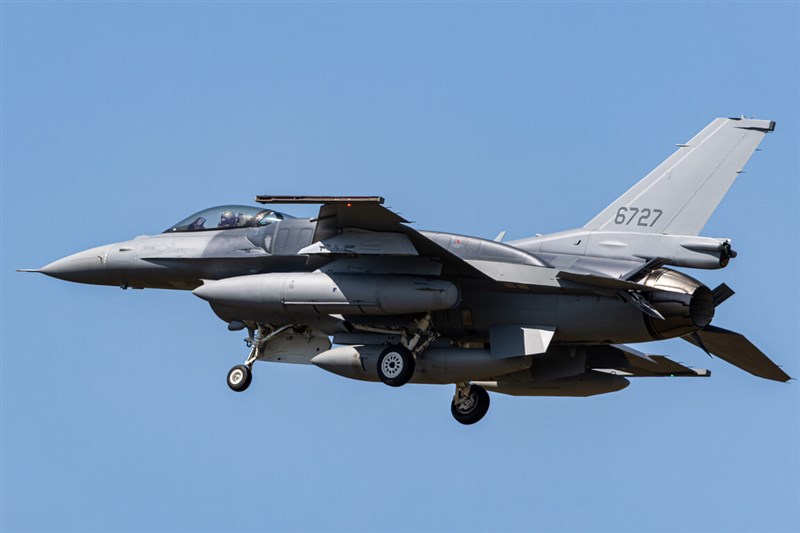 F-16V Block 70 fighter jet number 6727. Photo courtesy of facebook.com/IDF.Chingkuo