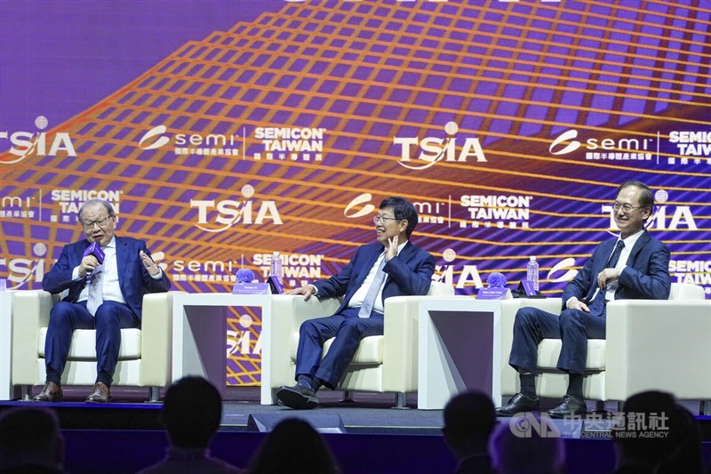 From left: MediaTek CEO Rick Tsai, Foxconn Chairman Young Liu and Unimicron Technology Corp. Chairman Shan-Chieh Chien. CNA photo Sept. 2, 2026