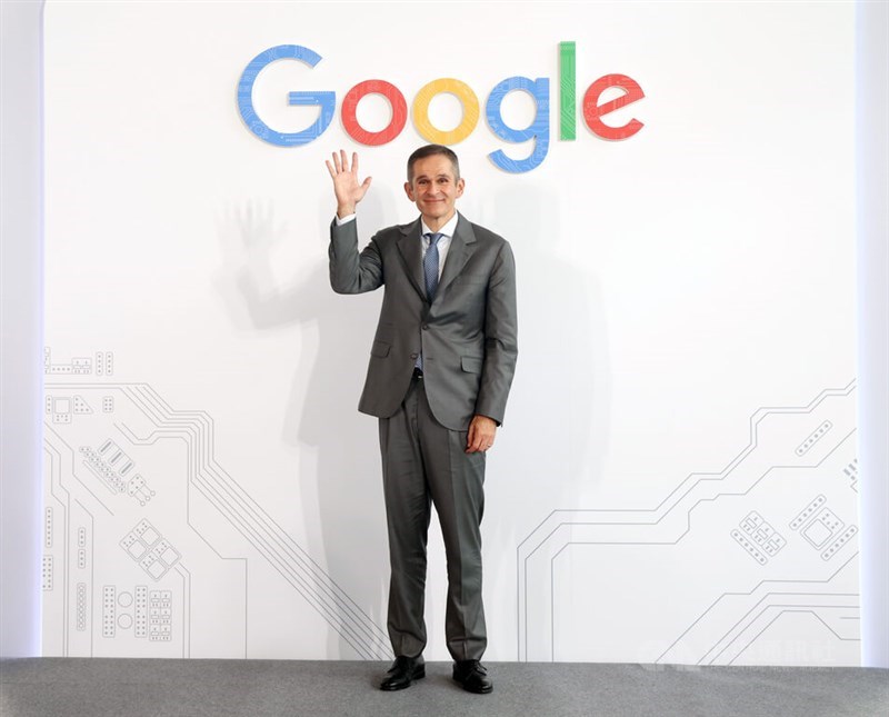 Vahdat poses for a photo at SEMICON Taiwan 2026 in Taipei on Wednesday. CNA photo Sept. 2, 2026