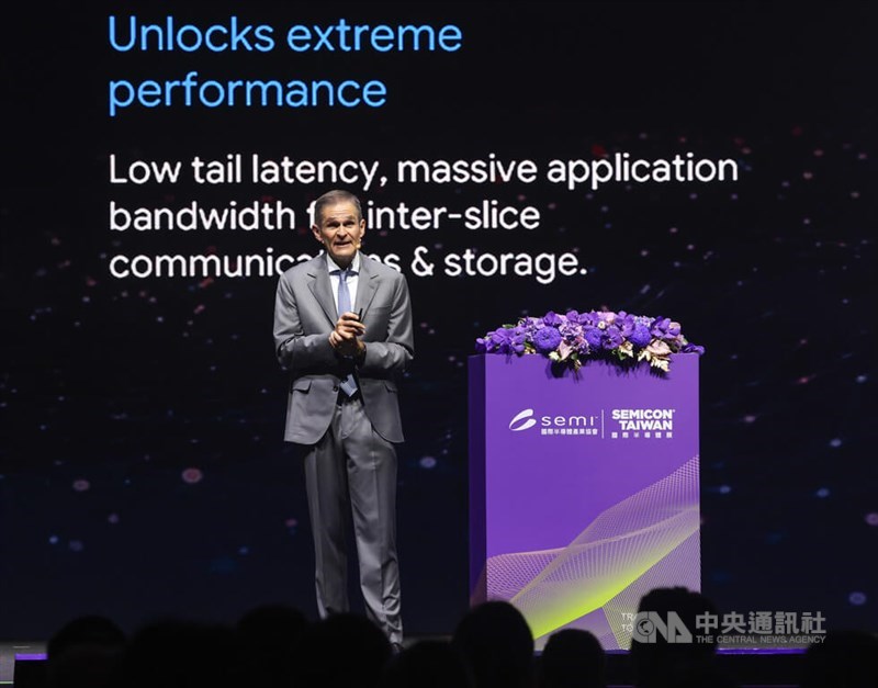 Vahdat delivers a speech on Google's AI infrastructure at SEMICON Taiwan 2026 in Taipei on Wednesday. CNA photo Sept. 2, 2026