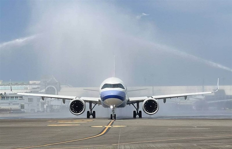 Photo courtesy of Mandarin Airlines