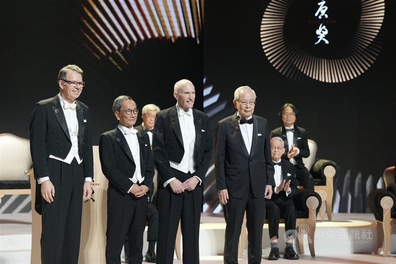 From right: Chang Wen-chang, Carl H. June, Steven A. Rosenberg and Michel Sadelain. CNA photo Sept. 18, 2026