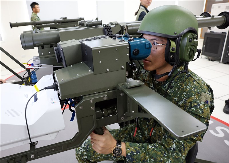 Army personnel demonstrate the use of Stinger missile systems in Kaohsiung on Tuesday. CNA photo Sept. 22, 2026