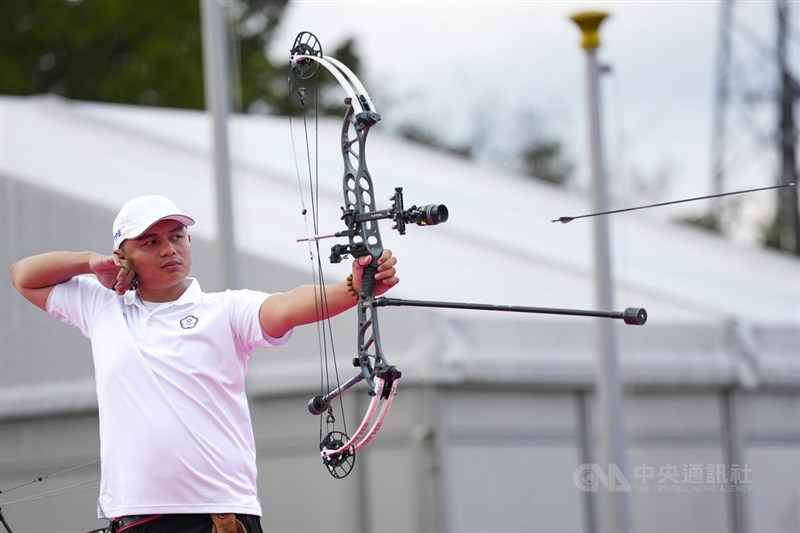 Taiwanese archer Chen Chieh-lun competes in the men’s compound team bronze medal match at the Nagoya Asian Games on Wednesday. CNA photo Sept. 30, 2026