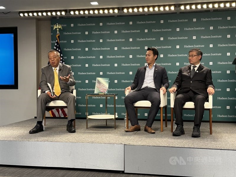 Miles Yu (left) hosts a Hudson Institute forum on Sept. 16 in this CNA file photo for illustrative purposes