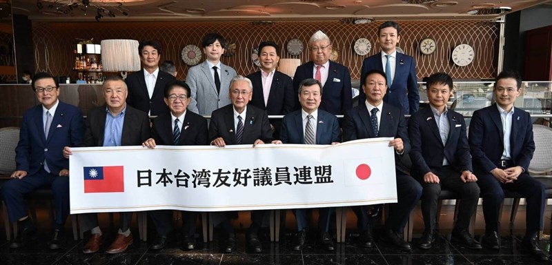 A Japanese parliamentary delegation poses at Tokyo International Airport on Friday. Photo courtesy of the Taipei Economic and Cultural Representative Office in Japan
