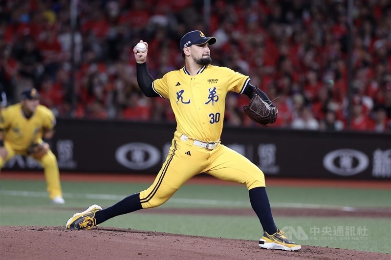CTBC Brothers' pitcher Mario Sanchez. CNA photo Oct. 17, 2026