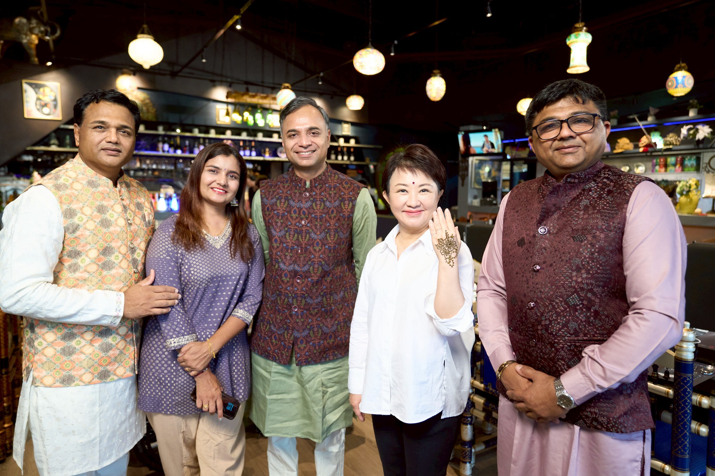 Mayor Lu- experienced the traditional Indian art of Henna