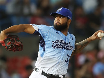 Dominican pitcher receives CPBL lifetime ban after failing drug test