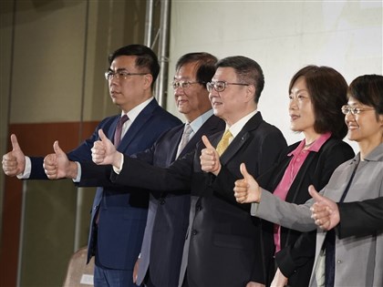 Premier-designate Cho picks labor, health, environment ministers (update)