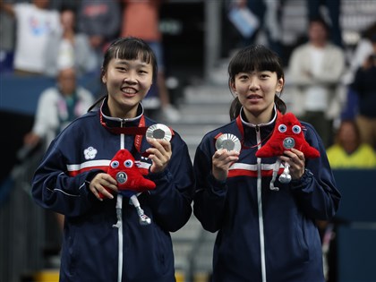 Taiwanese paddlers bag silver at Paris Paralympics