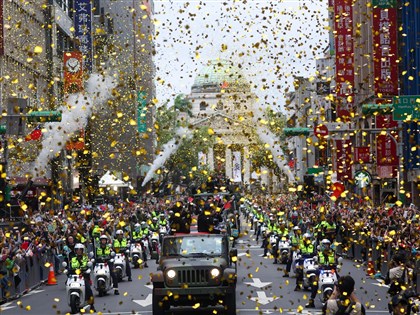 Taiwan holds ticker-tape parade for Premier12 champions