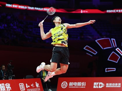 Chou Tien-chen clinches World Tour Finals semis spot