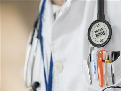 Taiwan study finds early screening lowers colorectal cancer risk