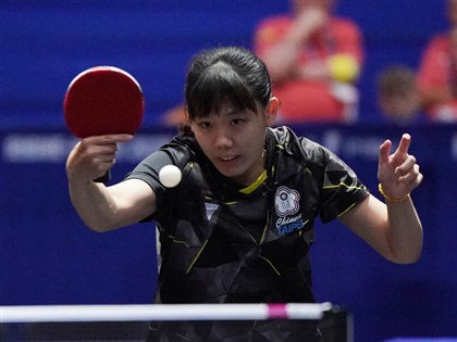 Huang Yu-jie wins silver in women