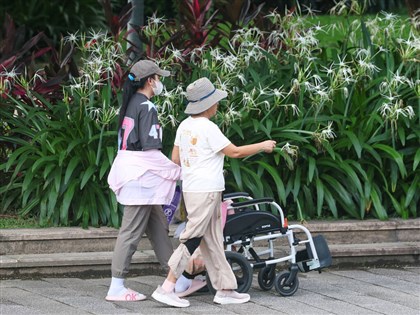 Bank, NGO unveil AI-driven migrant worker counseling service