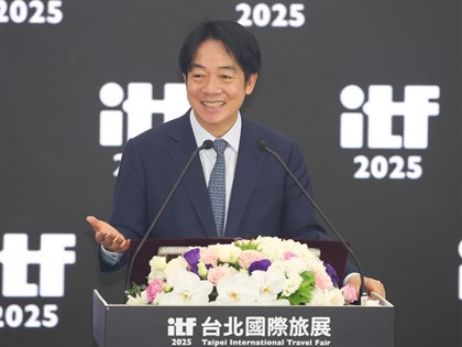 Lai vows to boost domestic tourism with coordinated national strategy