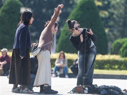 Cool weather, sporadic showers forecast for Taiwan