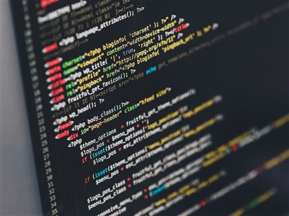 International students increasingly favor tech-related fields: Report