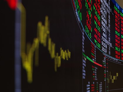 U.S. court ruling on Trump tariffs a stock-market plus: Analyst