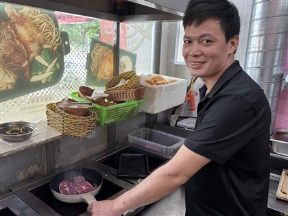 Vietnamese worker brings Taiwanese-style steakhouse back home