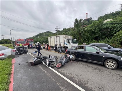 Driver in 8-vehicle pileup faces drug charges