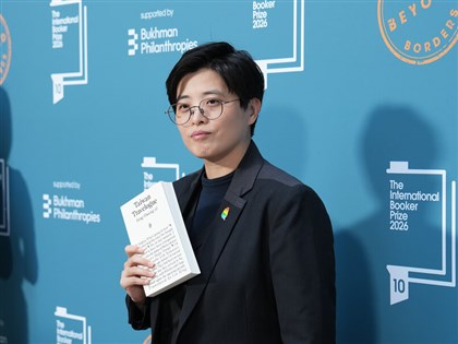 Yang Shuang-zi pays tribute to Taiwan literature in Booker Prize speech