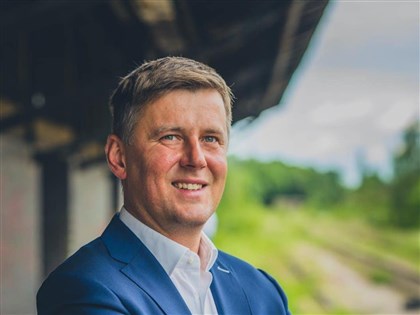 Ex-Czechia official to speak at milestone democracy forum in Taipei