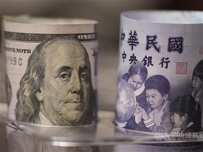 U.S. dollar surges against Taiwan dollar to a half-month high