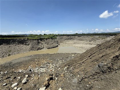 Legislature passes tougher penalties for illegal gravel mining