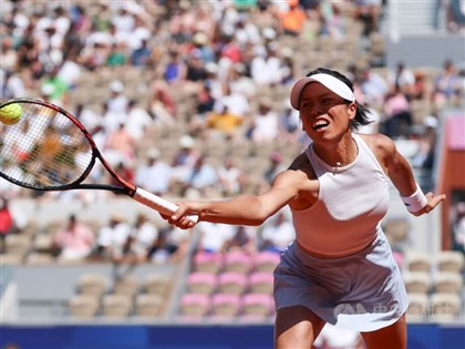 Hsieh, Ostapenko reach Toronto Masters women's doubles semifinals