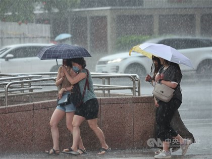 Southwestly winds to bring rain after Typhoon Dolphin departs