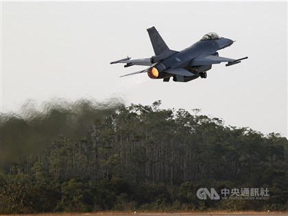 Analyst warns Air Force may be losing more pilots to early retirement