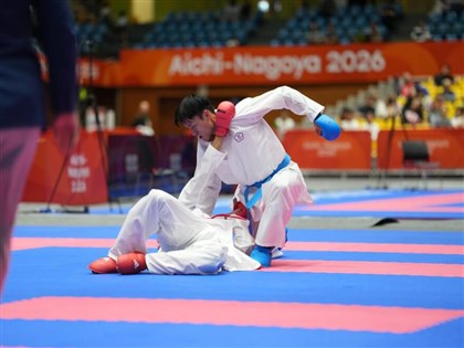 Shih Cheng-chung wins men