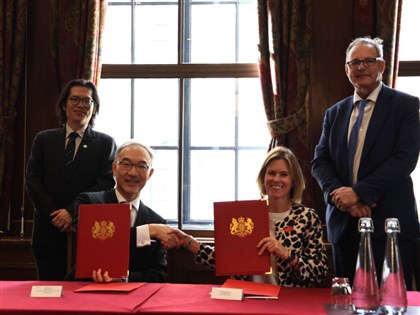 Taiwan, U.K. sign science, technology deal covering 3 areas