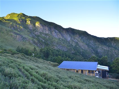 Fees proposed for new Qilai Mountain Cabin, Paiyun Lodge rate hike