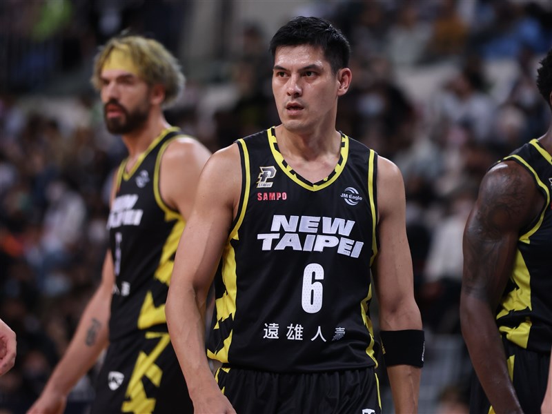 784 Sports News - Defending champions Taipei Fubon Braves returns to  winning ways as they defeated Taoyuan Pilots 99-79 in the Taiwanese P+  Basketball League on Sunday, March 6th 2022. Forward Brendon