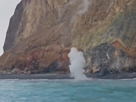Rare plume of volcanic gas spotted off Guishan Island - Vimarsana News
