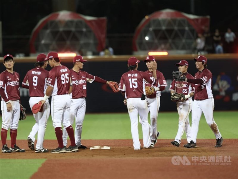 Flies, maggots found in Rakuten Monkeys' player meals: Report