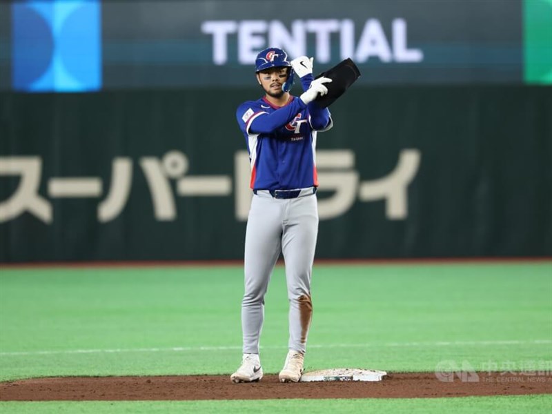 Taiwanese catcher Lyle Lin signs with Japan's Nippon-Ham Fighters