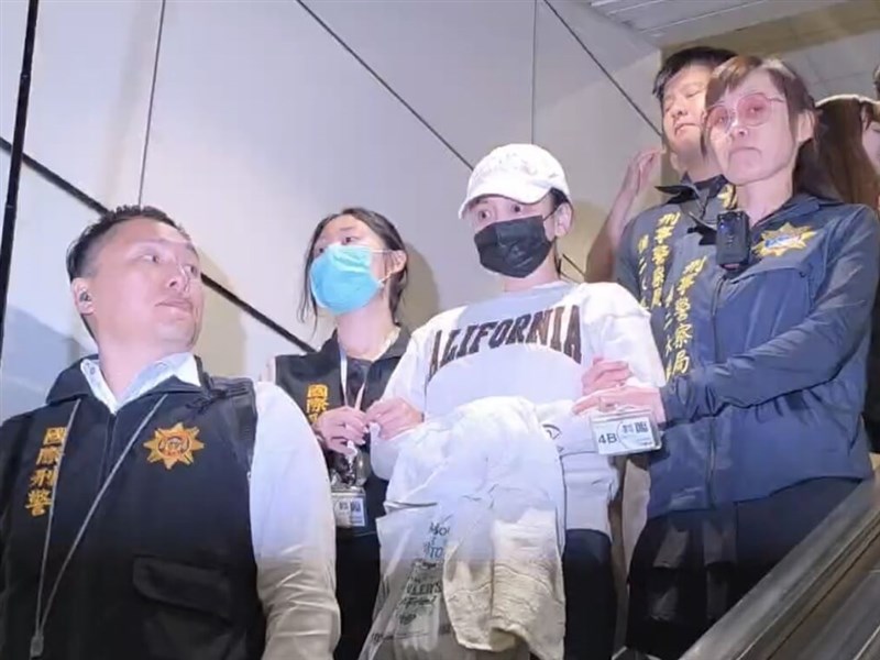 focustaiwan.tw - Wanted Sunflower Movement figure arrested at Taoyuan airport - Focus Taiwan