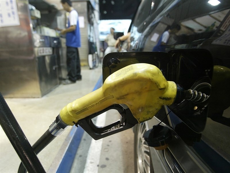Incentives, mandates needed to forge low-carbon fuel market: Expert