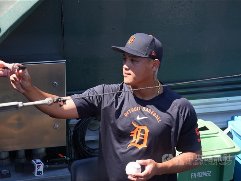 Lee sets Taiwanese MLB records for season homers in Tigers' 11-8 win