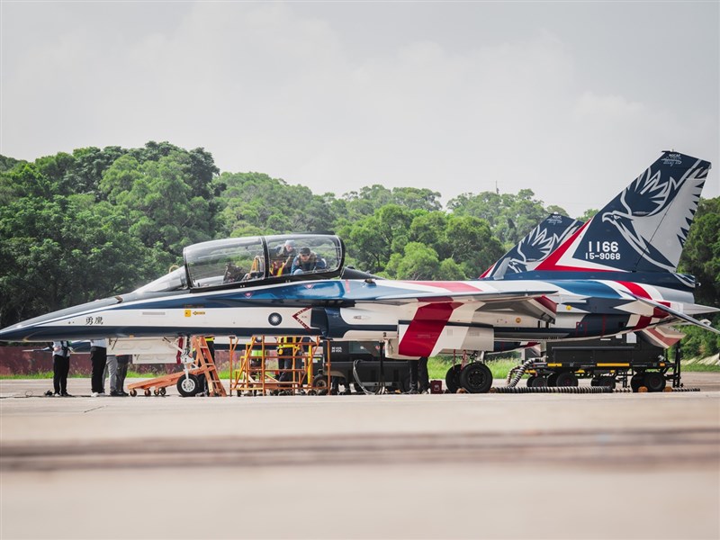 Taiwan completes production of 66 Brave Eagle advanced jet trainers